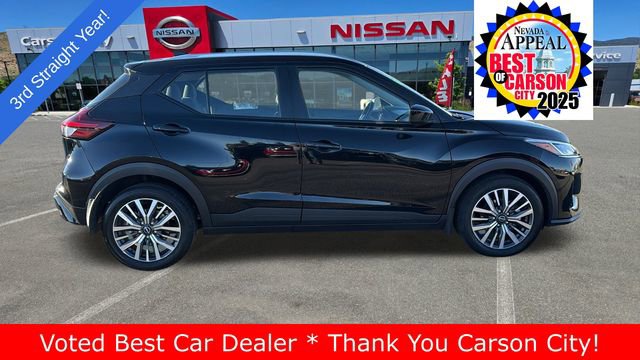 Used 2024 Nissan Kicks SV image 2