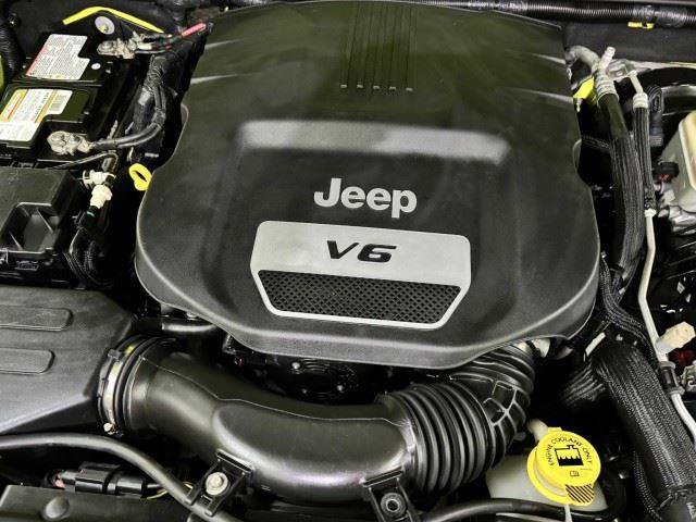 Used 2016 Jeep Wrangler Unlimited Sahara w/ Max Tow Package AWD/4WD image 64