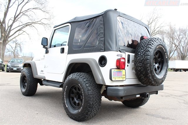 Used 2006 Jeep Wrangler Sport w/ 30" Tire & Wheel Group AWD/4WD image 21