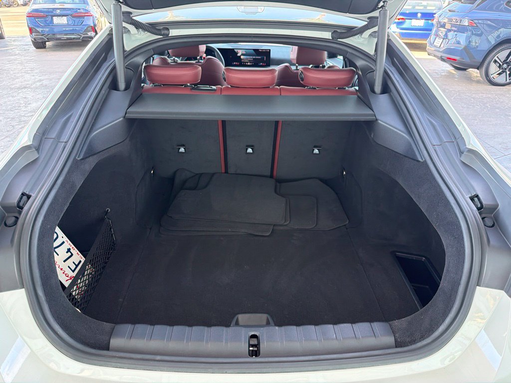 Used 2025 BMW i4 eDrive40 w/ Parking Assistance Package RWD image 21