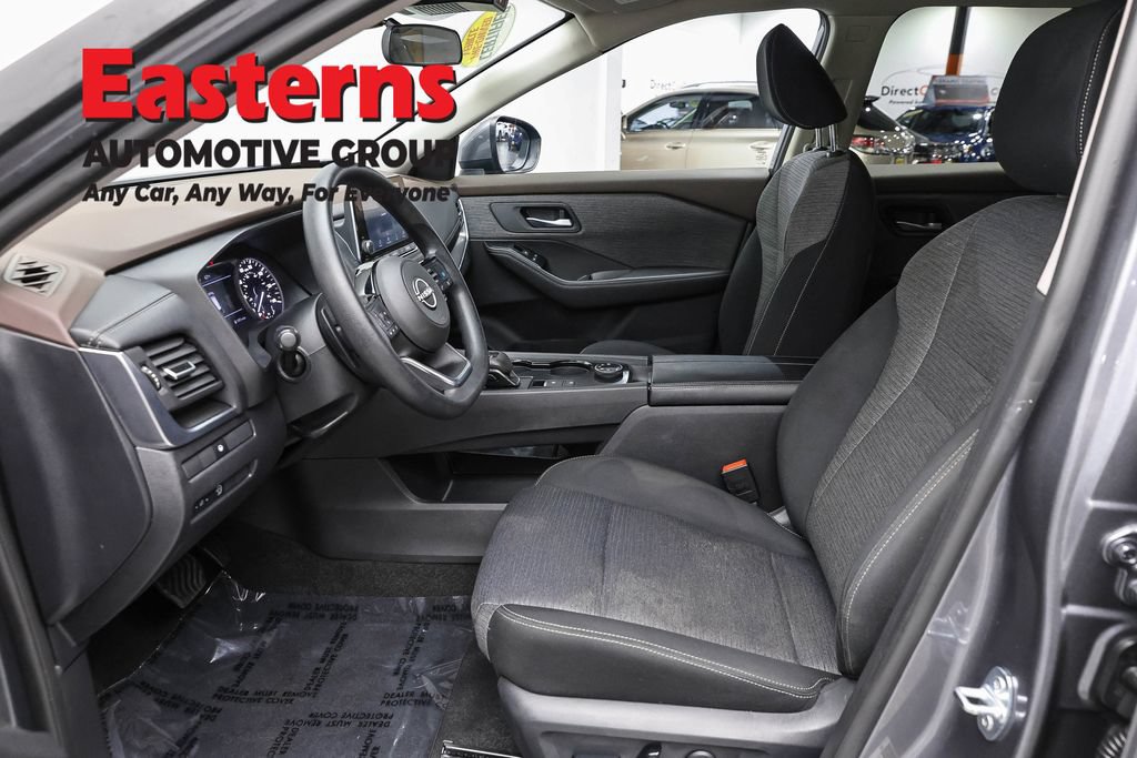 Used 2023 Nissan Rogue SV AWD/4WD image 15