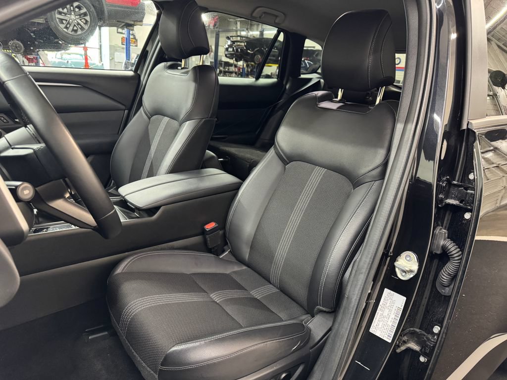 Used 2025 MAZDA CX-50 AWD 2.5 S w/ Preferred Package image 17