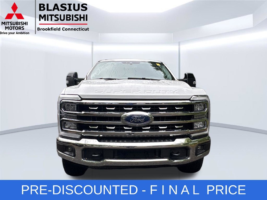 Used 2024 Ford F250 Lariat AWD/4WD image 4