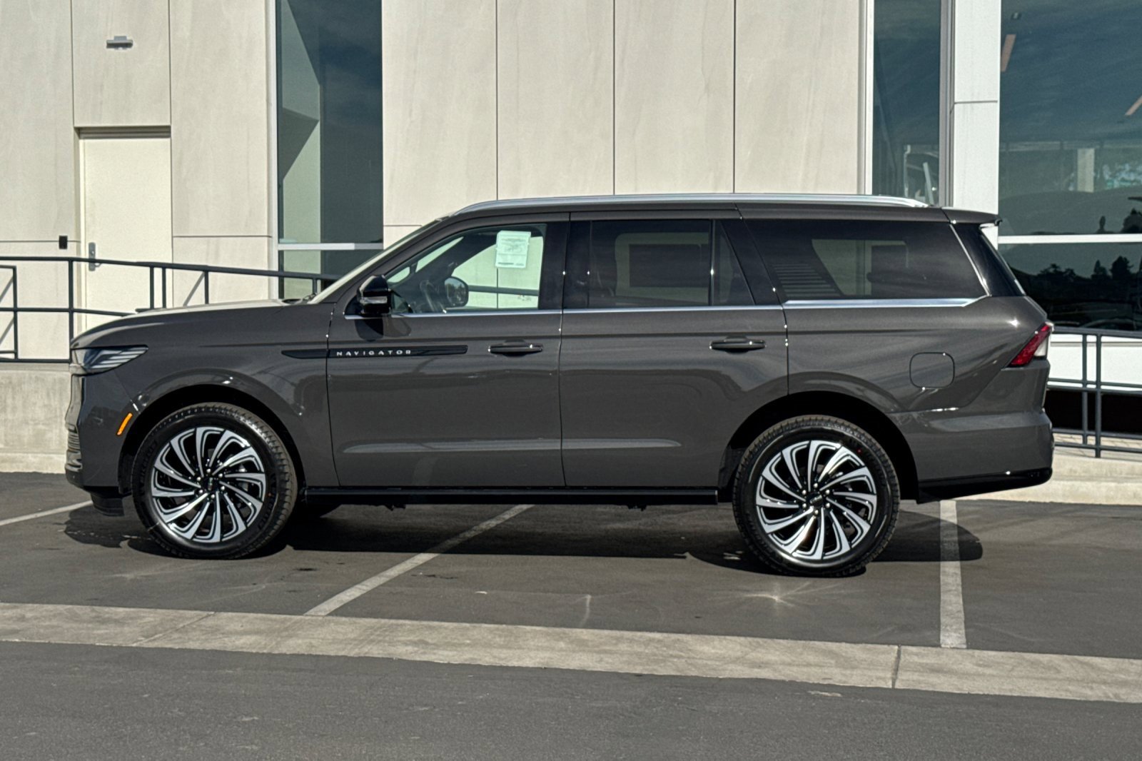 New 2025 Lincoln Navigator Black Label image 6