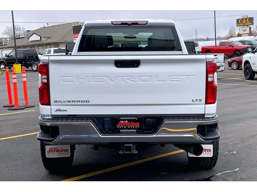 Used 2022 Chevrolet Silverado 3500 LTZ w/ Gooseneck/5TH Wheel Package image 4