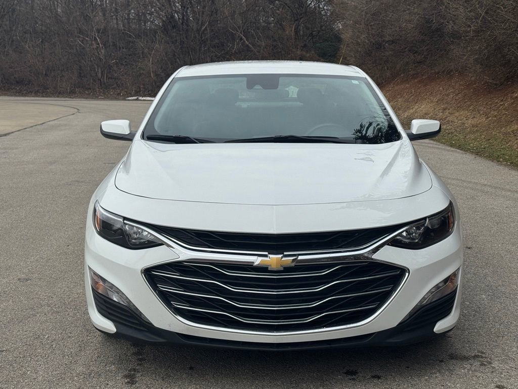 Used 2024 Chevrolet Malibu LT image 3