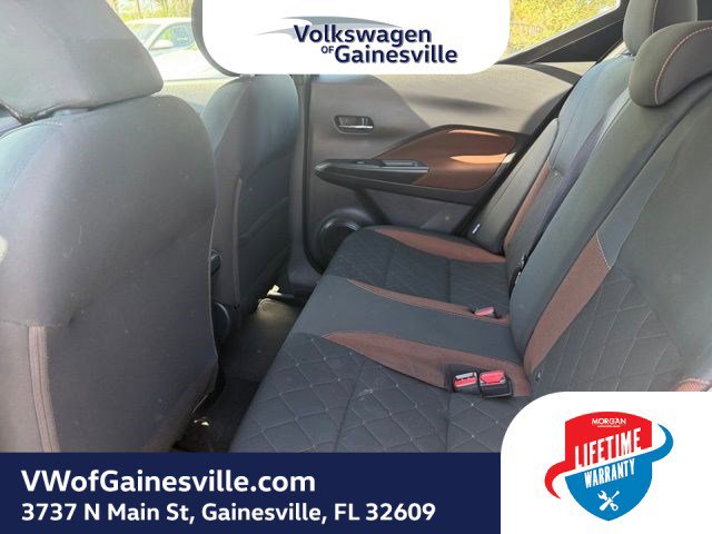 Used 2020 Nissan Kicks SR image 11