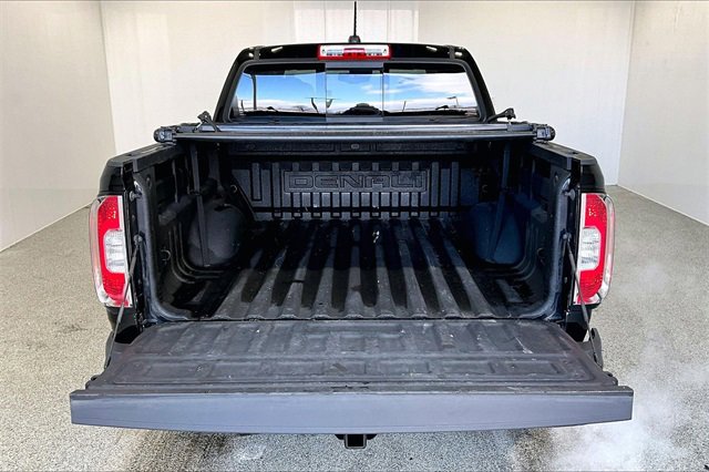 Used 2022 GMC Canyon Denali image 7