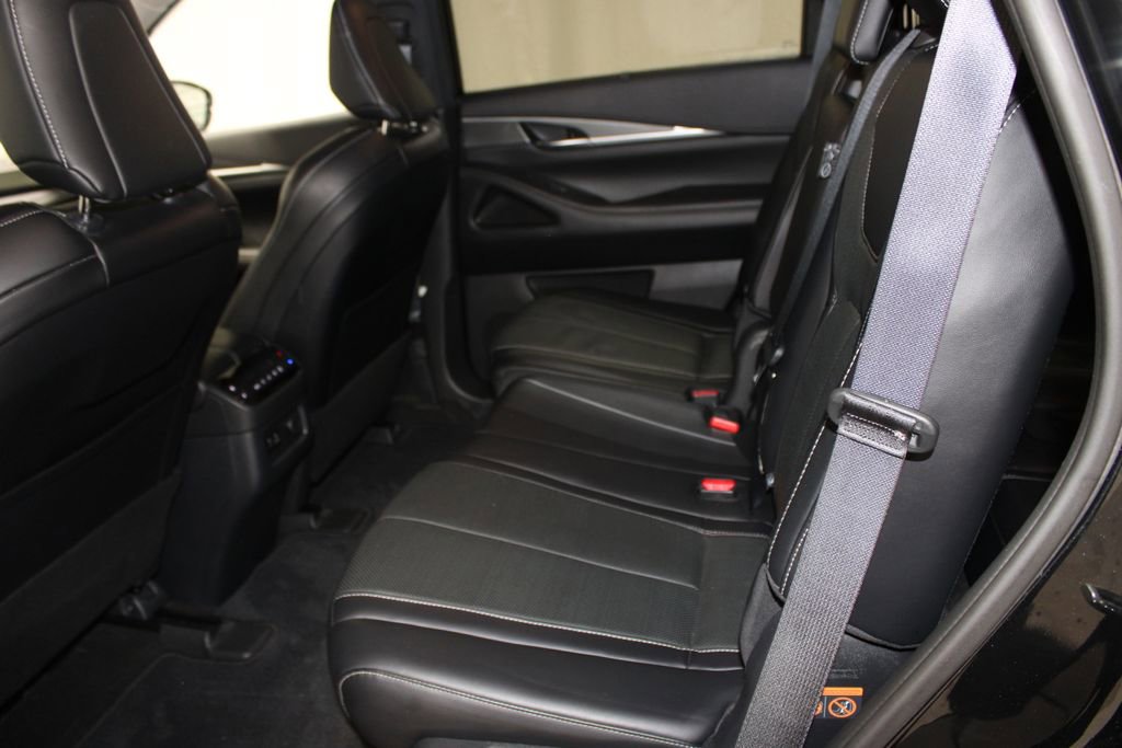 Used 2023 INFINITI QX60 Luxe w/ Cargo Package AWD/4WD image 19