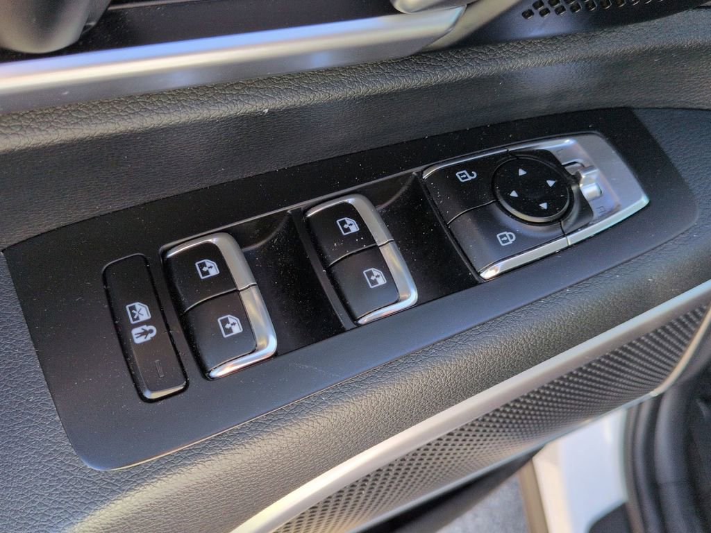 Used 2025 Kia Telluride S image 13