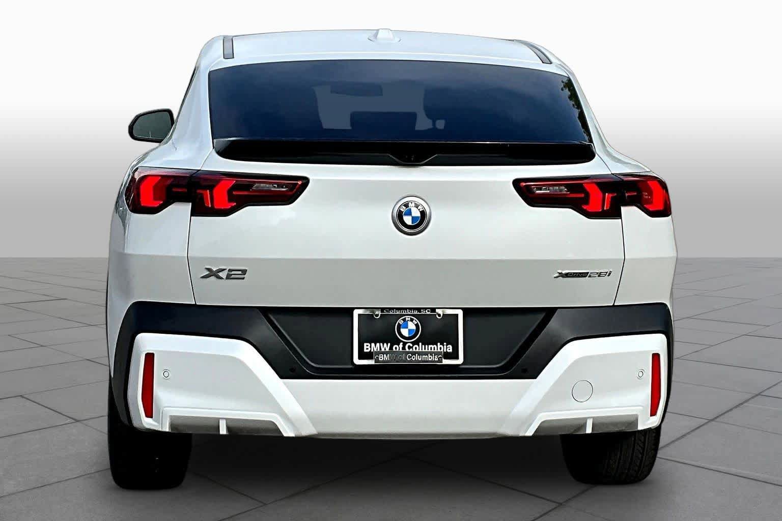 Certified 2025 BMW X2 xDrive28i image 4
