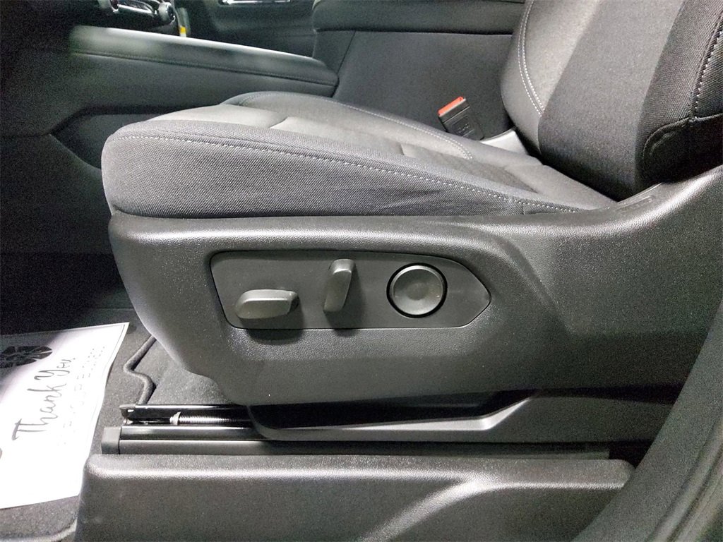 Used 2025 Chevrolet Tahoe LS image 21