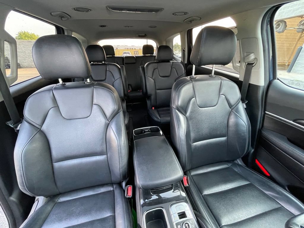 Certified 2023 Kia Telluride S w/ S Sunroof Package AWD/4WD image 29