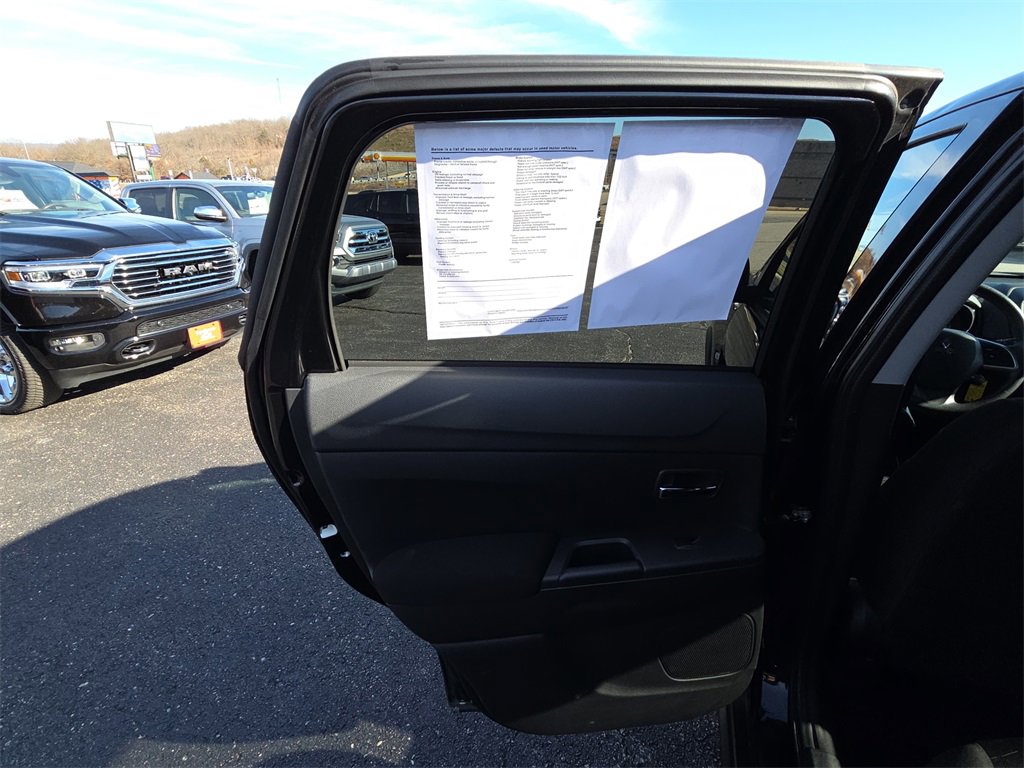 Used 2024 Mitsubishi Outlander Sport ES image 26