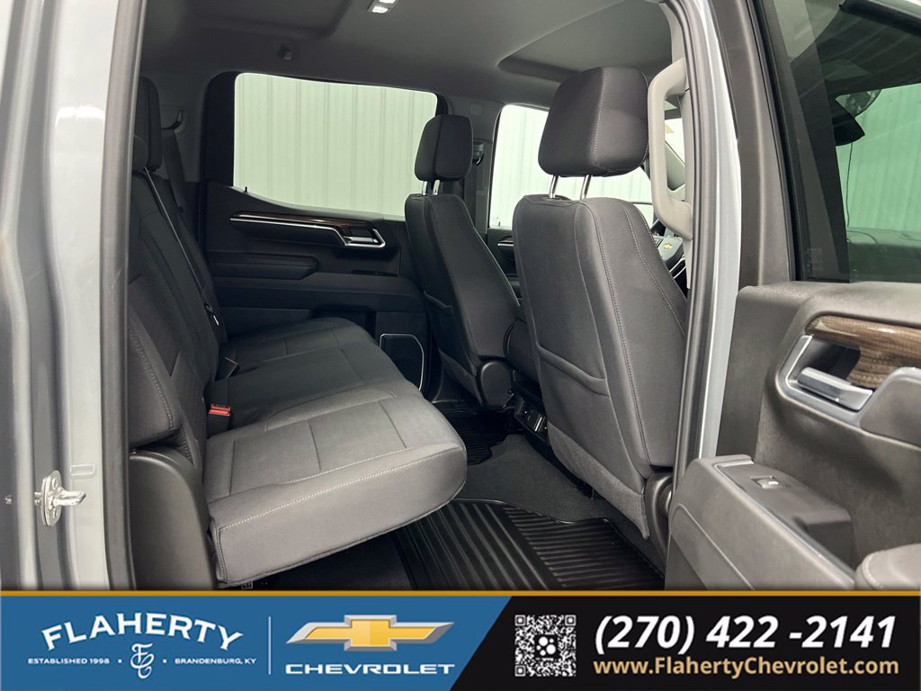 Used 2025 Chevrolet Silverado 1500 LT AWD/4WD image 13