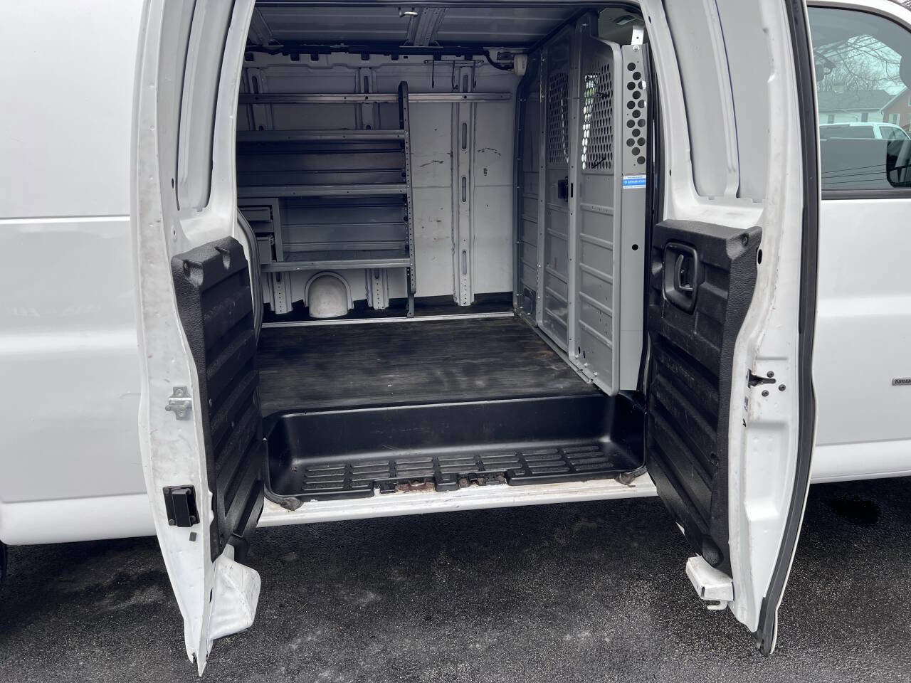 Used 2018 GMC Savana 2500 Extended image 24