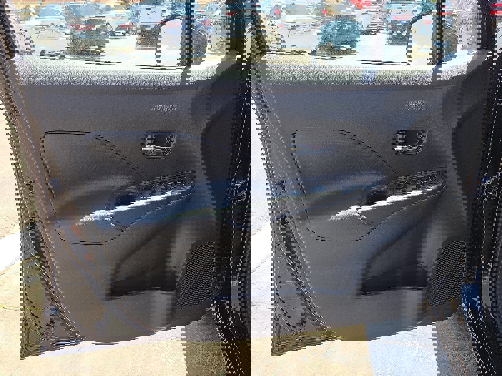 Used 2024 Nissan Versa SV image 8