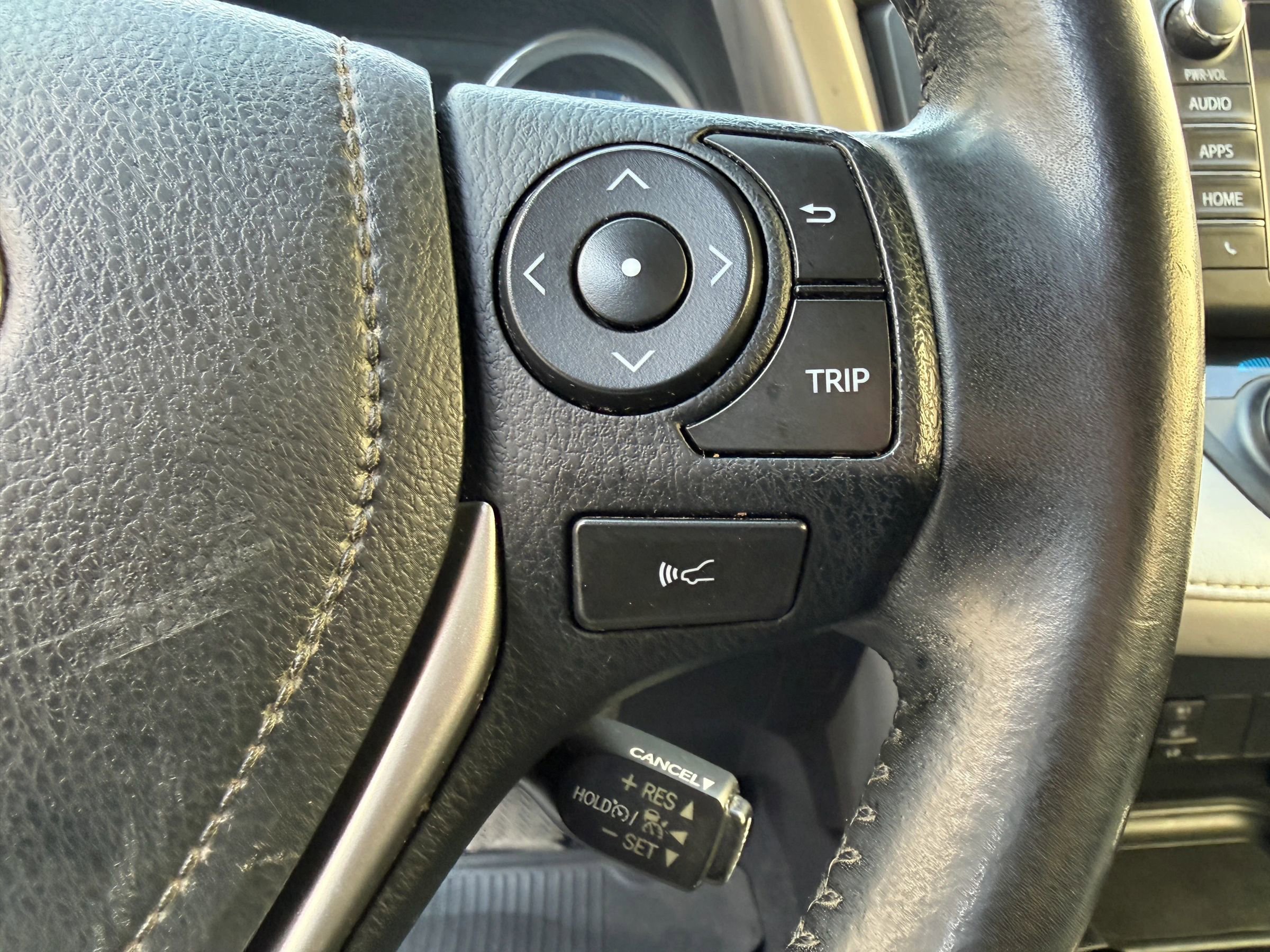 Used 2018 Toyota RAV4 Limited w/ Protection Package image 22