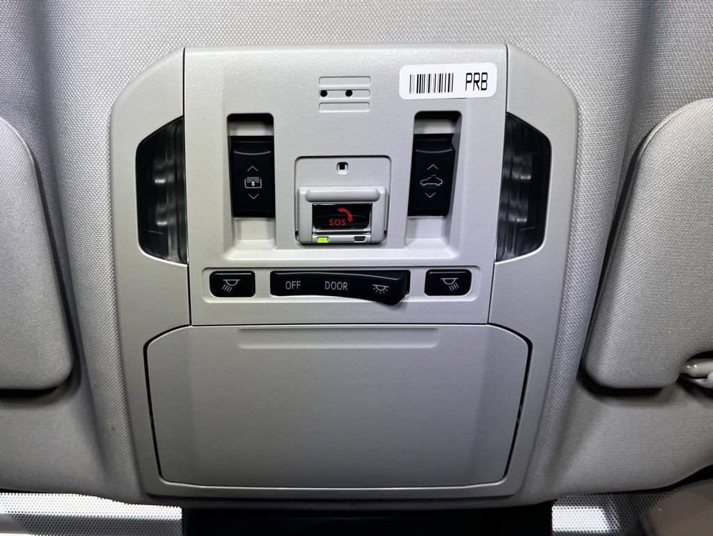 Certified 2020 Toyota Highlander Platinum image 39