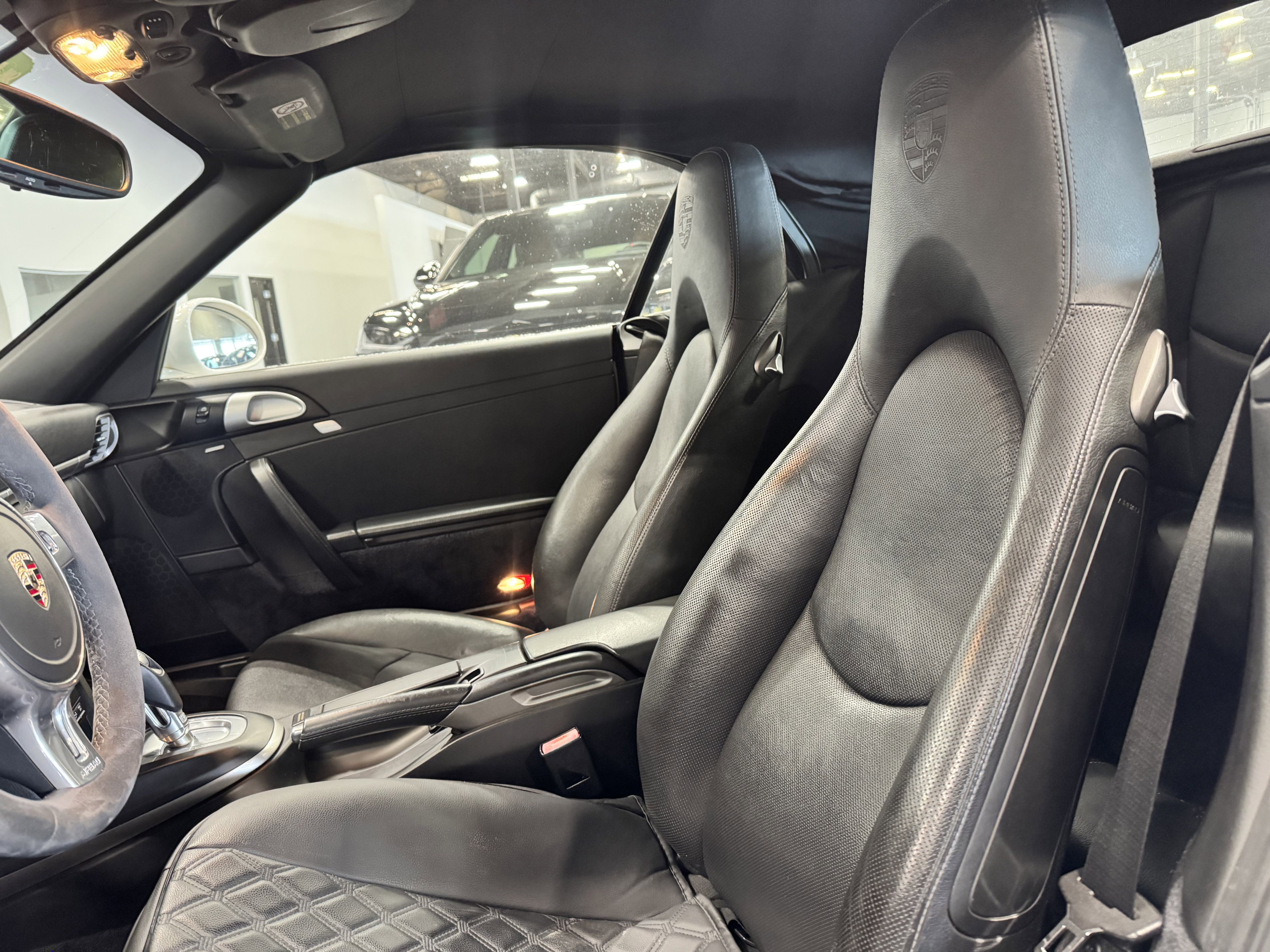 Used 2010 Porsche 911 Carrera 4S image 3