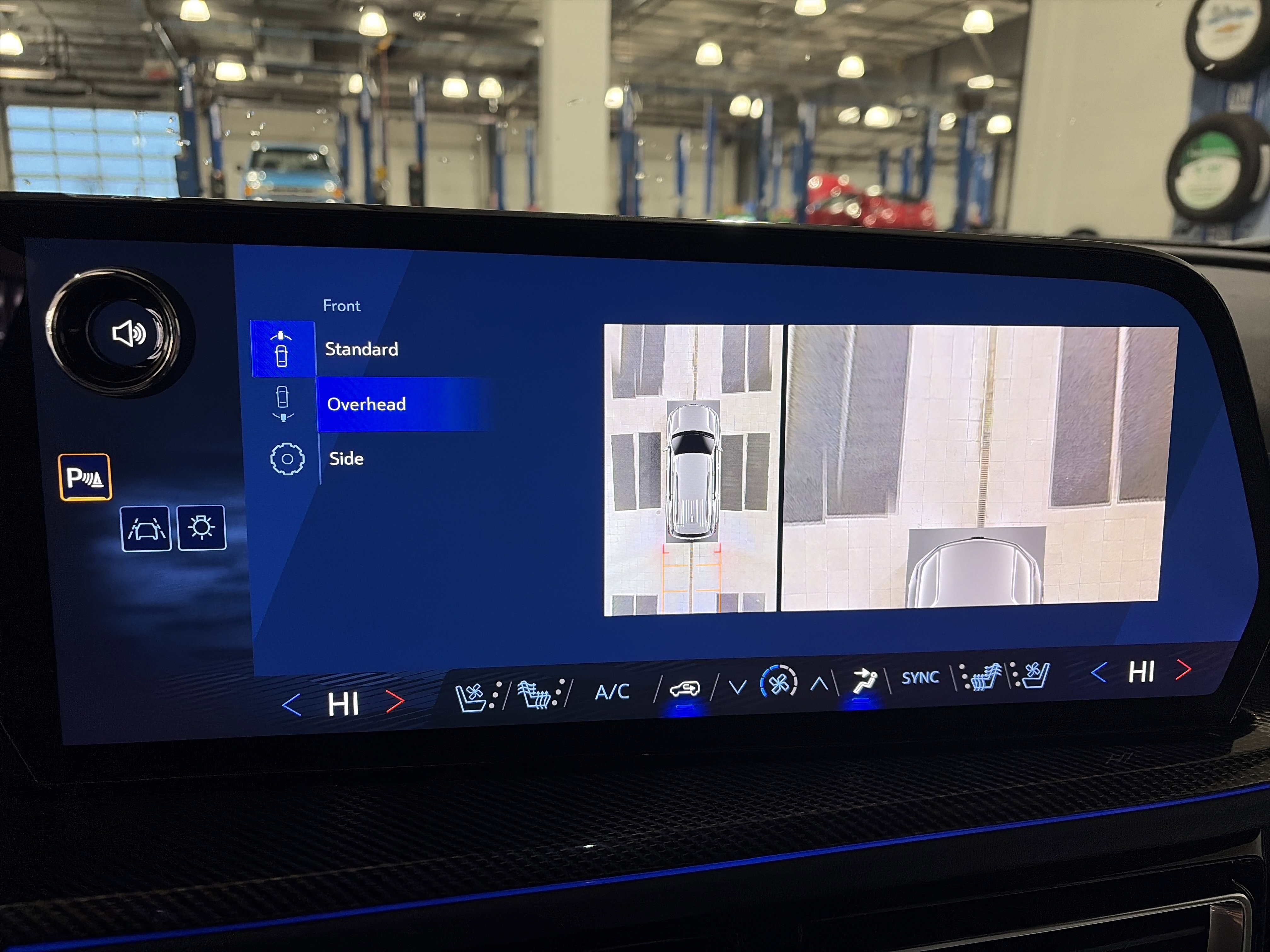 New 2026 Chevrolet Traverse High Country image 27