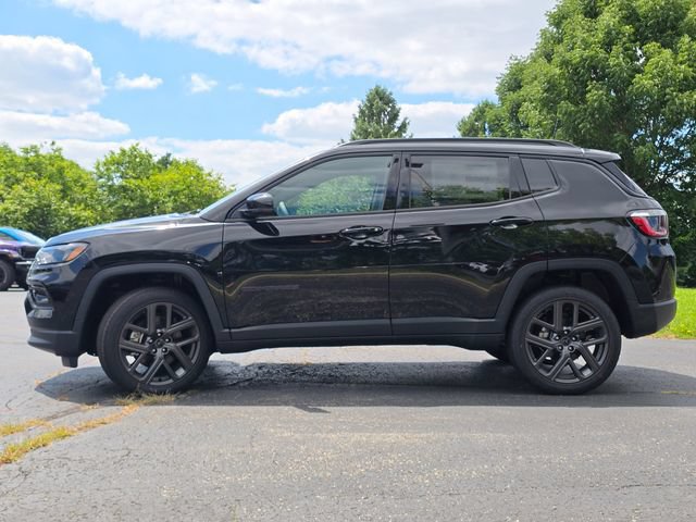 New 2026 Jeep Compass Limited w/ Sun, Sound & Navigation Group AWD/4WD image 25
