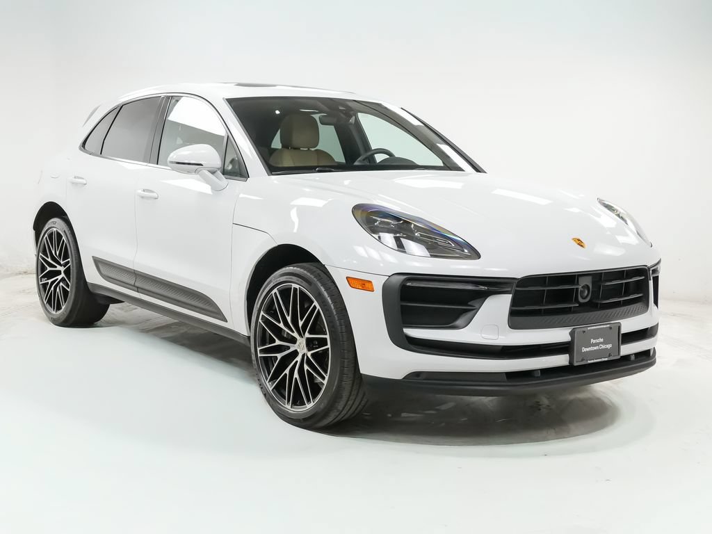 Certified 2023 Porsche Macan AWD/4WD image 8