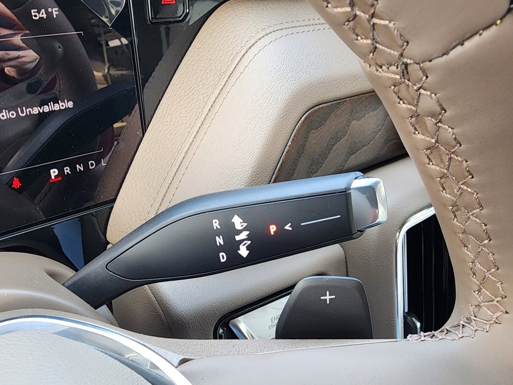 New 2026 GMC Yukon XL Denali w/ Denali Reserve Package image 24