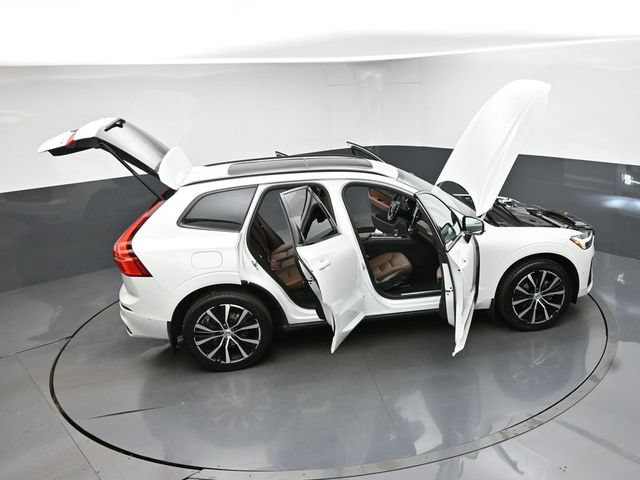 Used 2024 Volvo XC60 B5 Plus w/ Protection Package Premier AWD/4WD image 48