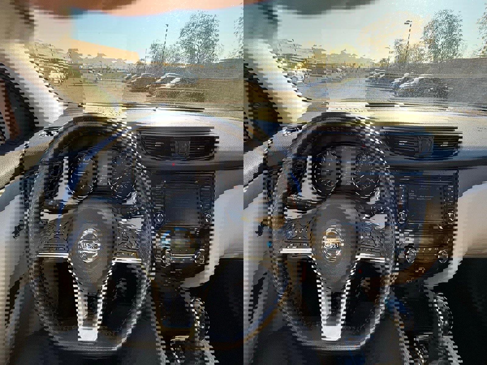 Used 2020 Nissan Rogue Sport SV w/ Technology Package image 21