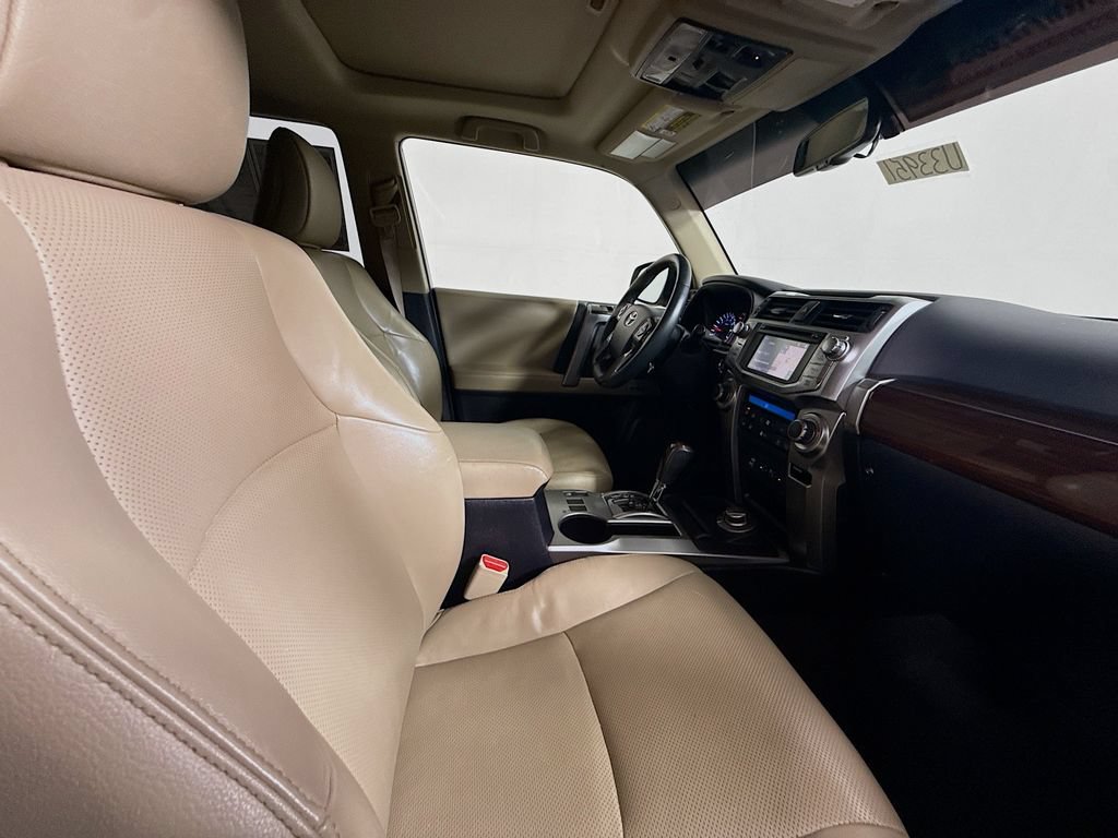 Certified 2019 Toyota 4Runner Limited AWD/4WD image 31