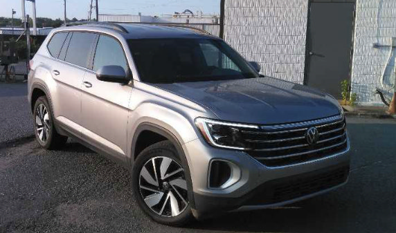 Used 2026 Volkswagen Atlas SE