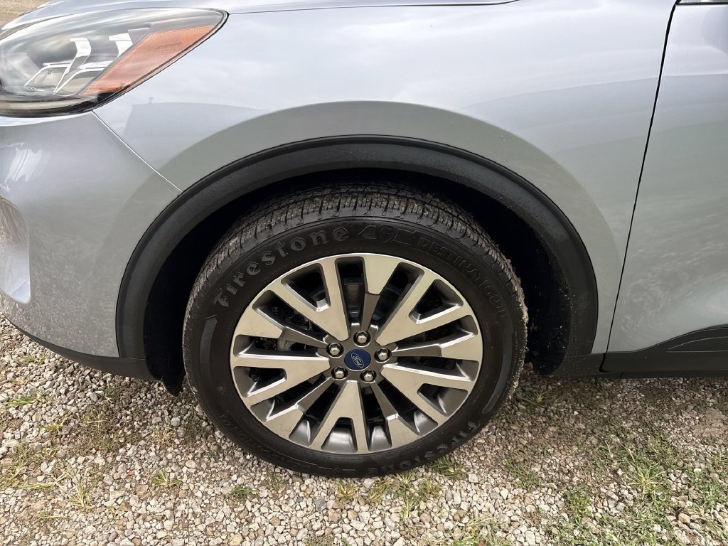 Used 2022 Ford Escape Titanium AWD/4WD image 18