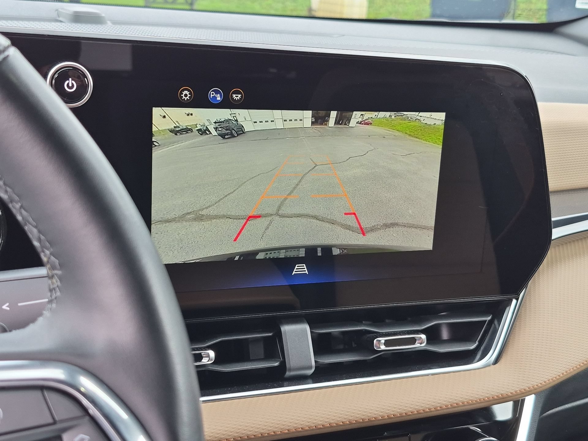 Certified 2025 Chevrolet Equinox ACTIV AWD/4WD image 15