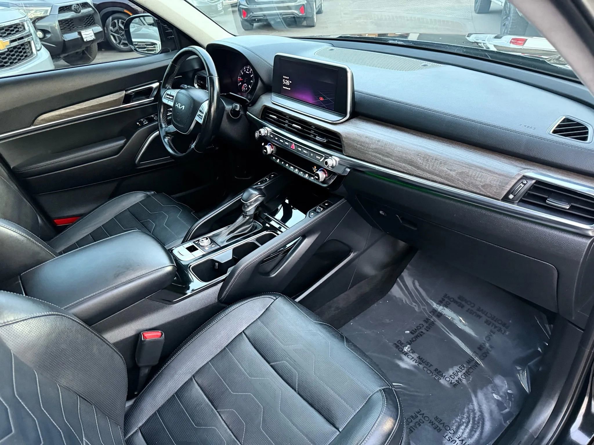 Used 2022 Kia Telluride SX w/ SX Prestige Package image 24