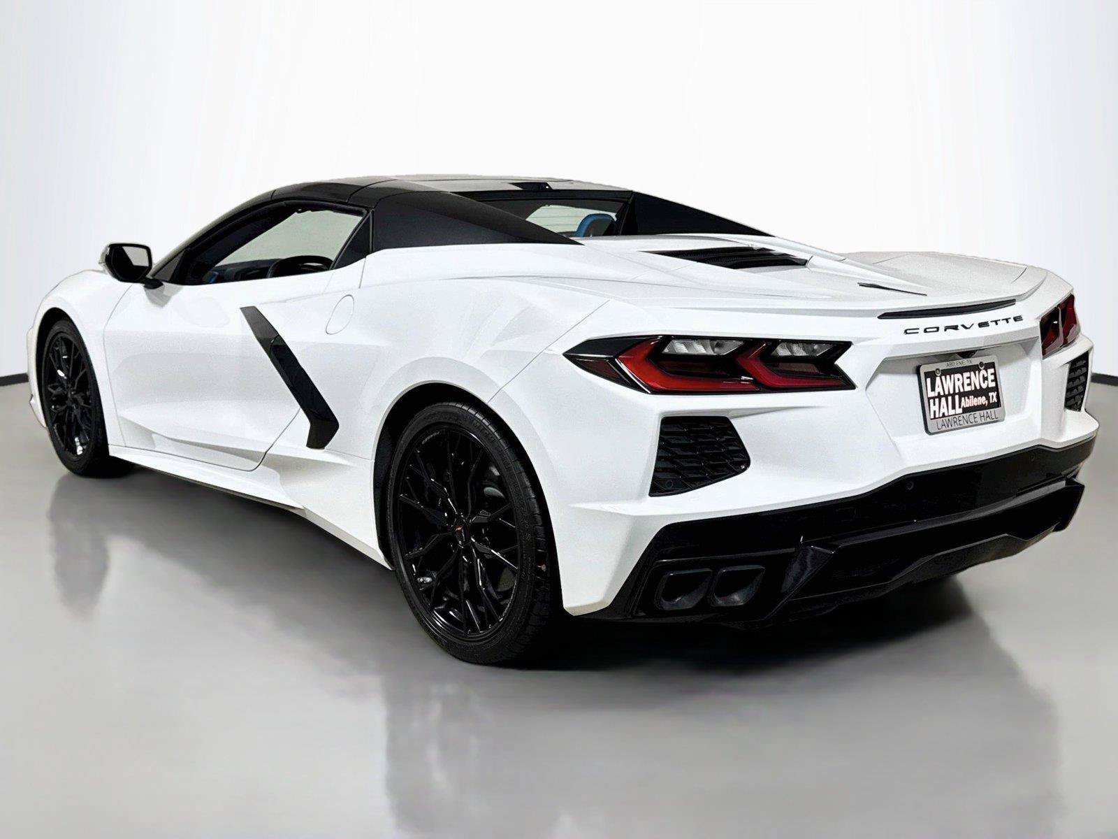 Used 2023 Chevrolet Corvette Stingray Premium Conv w/ 3LT RWD image 6