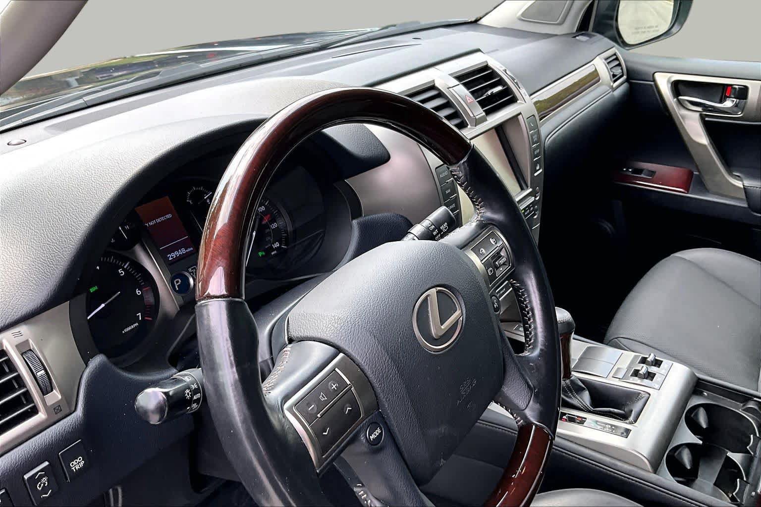 Used 2019 Lexus GX 460 Premium AWD/4WD image 18