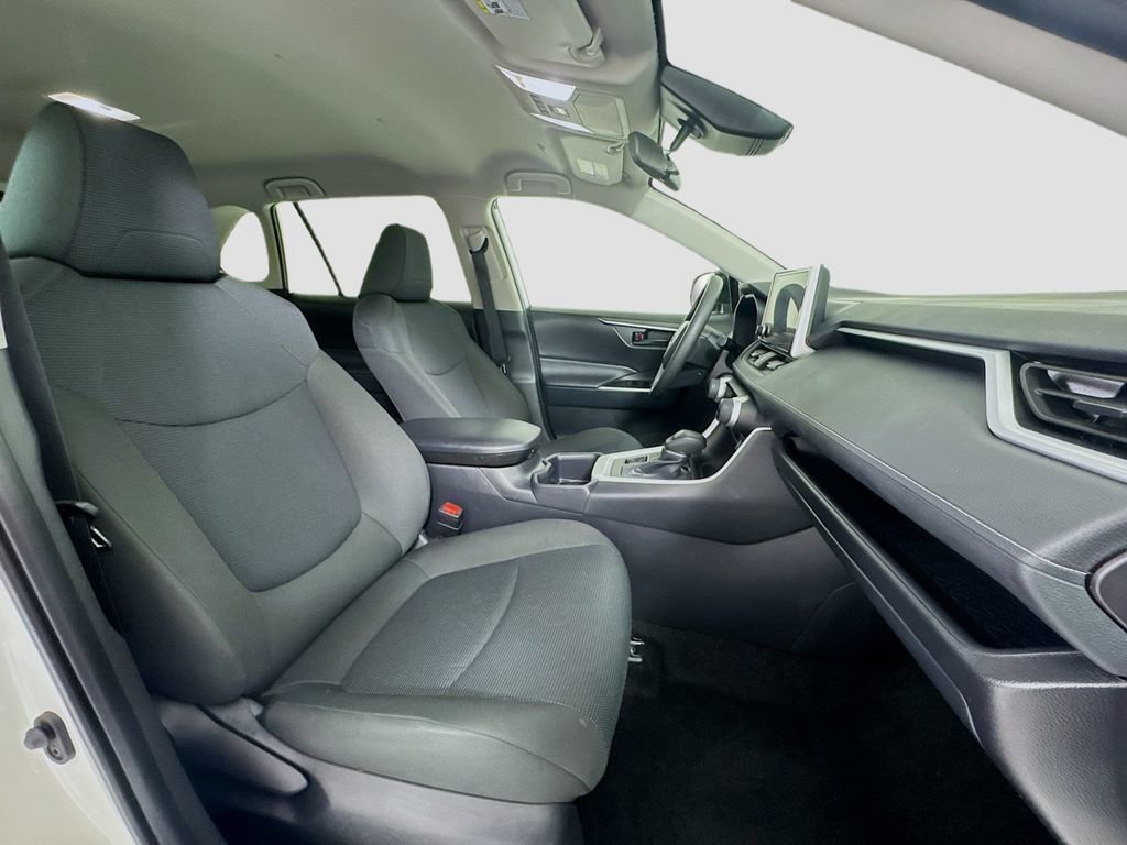Used 2025 Toyota RAV4 LE image 22