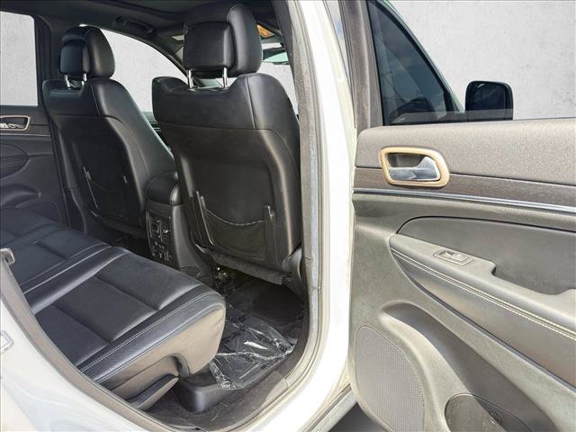 Used 2014 Jeep Grand Cherokee Limited w/ Luxury Group II AWD/4WD image 22