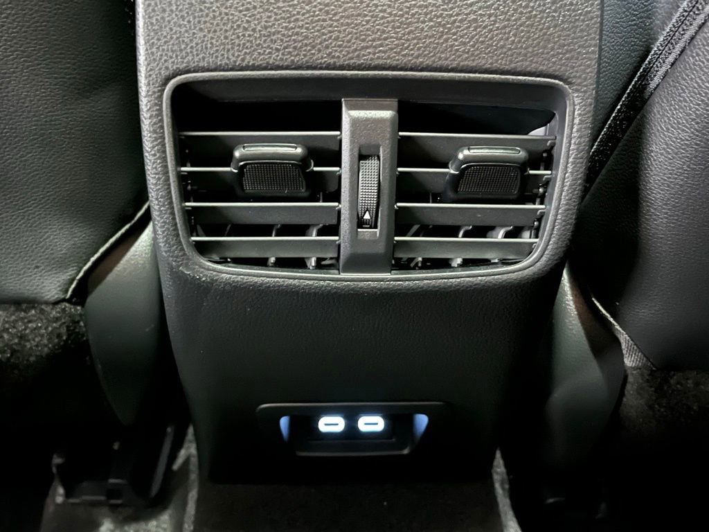 Used 2024 Toyota Corolla Cross XLE w/ Convenience Package image 22