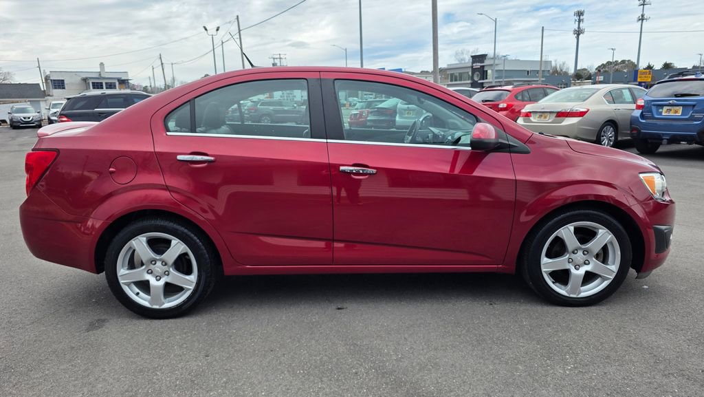 Used 2014 Chevrolet Sonic LTZ FWD image 4