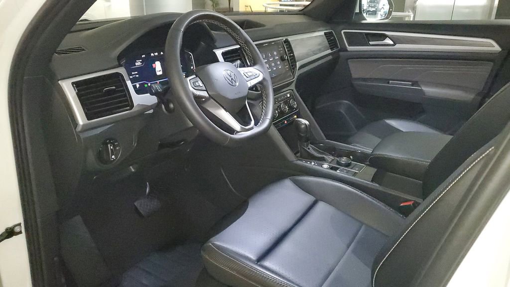 Used 2022 Volkswagen Atlas Cross Sport SE image 20