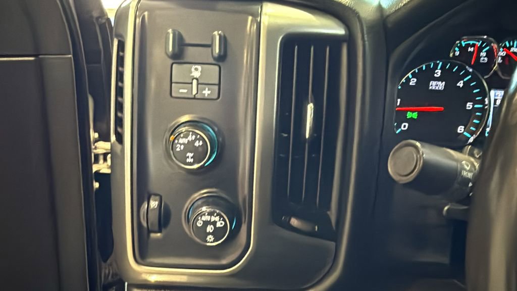 Used 2015 Chevrolet Silverado 1500 LT w/ All Star Edition AWD/4WD image 29