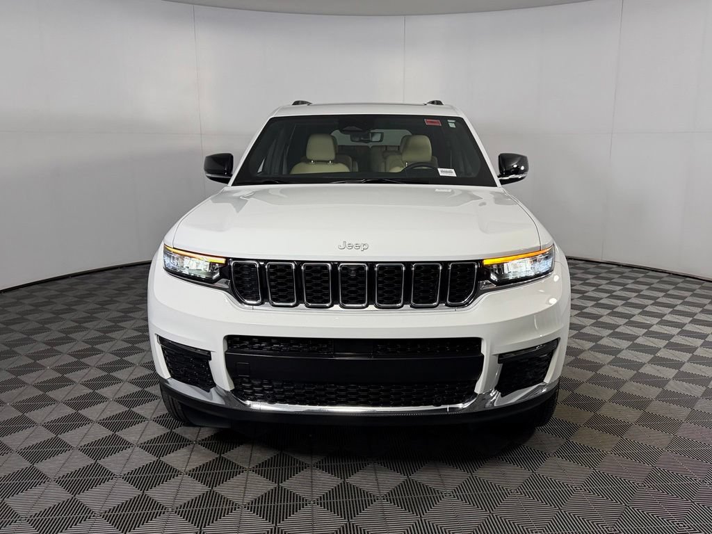 Certified 2025 Jeep Grand Cherokee L Limited w/ Luxury Tech Group II RWD image 4
