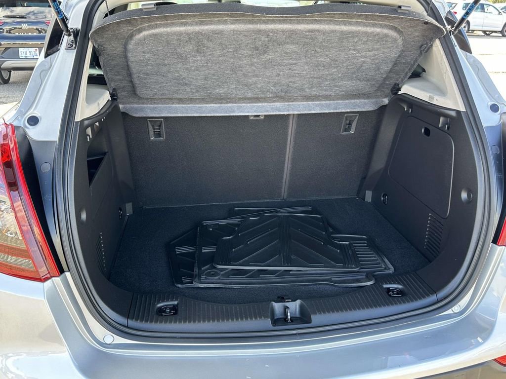 Certified 2022 Buick Encore Preferred w/ Safety Package II image 11