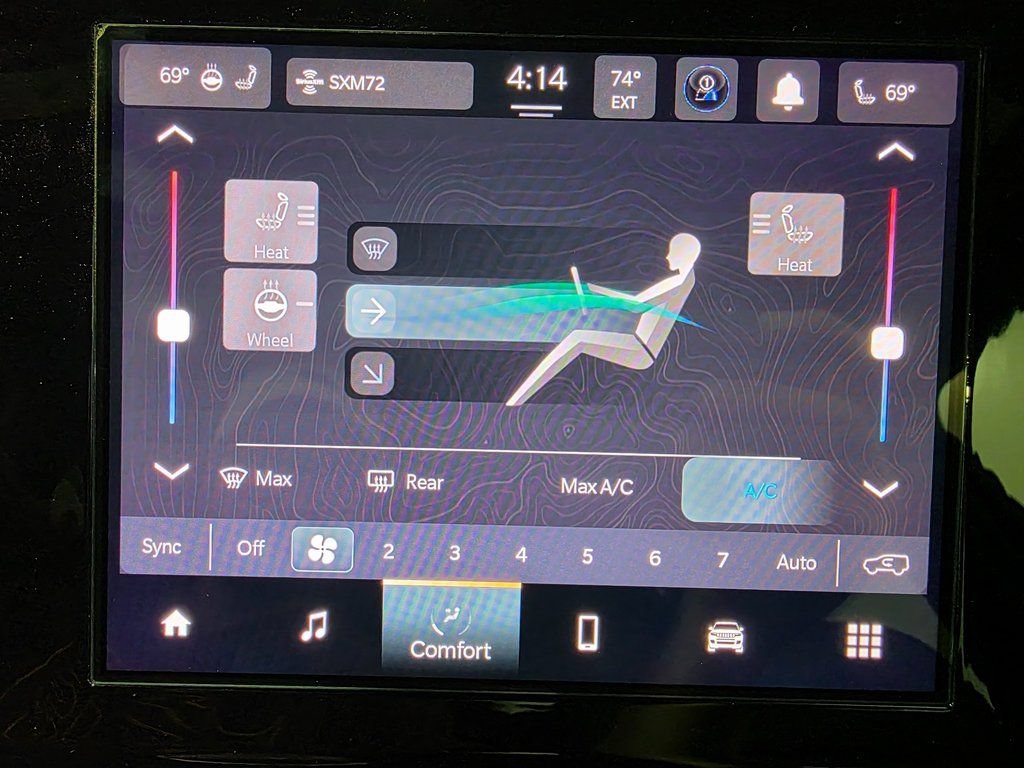 New 2025 Jeep Grand Cherokee Altitude AWD/4WD image 35