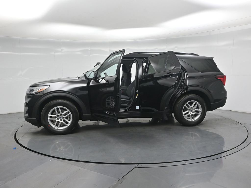 New 2026 Ford Explorer Active RWD image 34