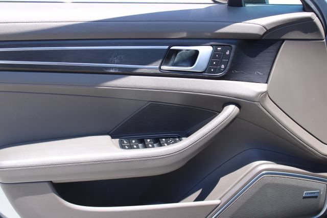 Used 2023 Porsche Panamera Platinum Edition RWD image 10