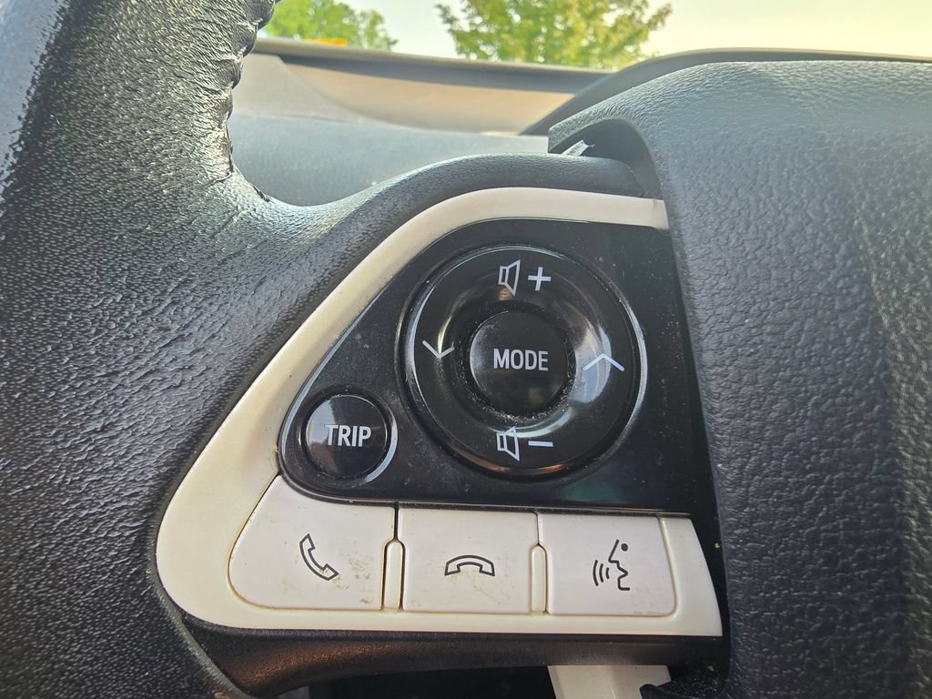 Used 2017 Toyota Prius Four Touring FWD image 25