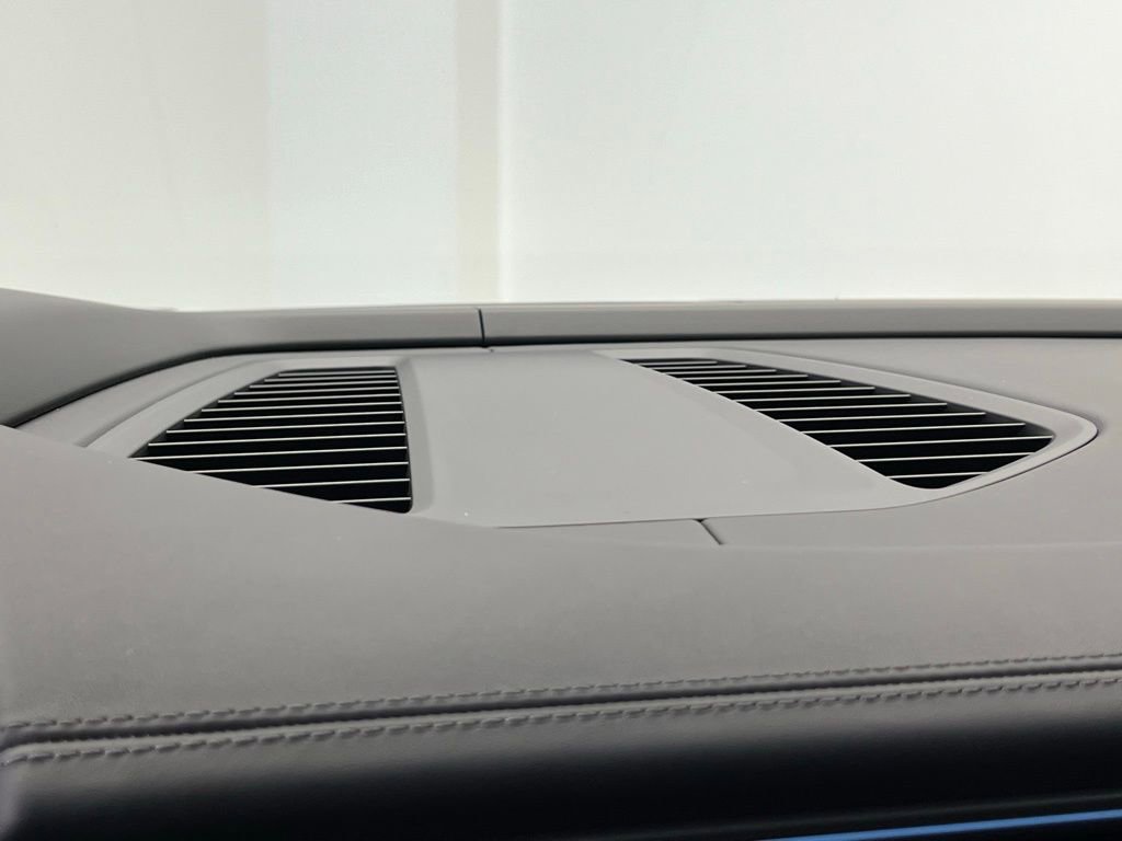 New 2026 Porsche Macan 4S Electric image 12